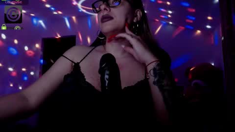 Snapshot of sonyadevon chatting on 02/09/25, 08:24 Sonia online show from 02/09/25, 08:24