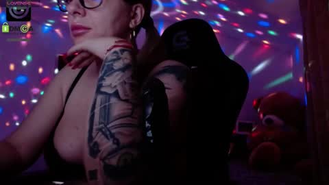 Snapshot of sonyadevon chatting on 02/14/25, 06:45 Sonia online show from 02/14/25, 06:45