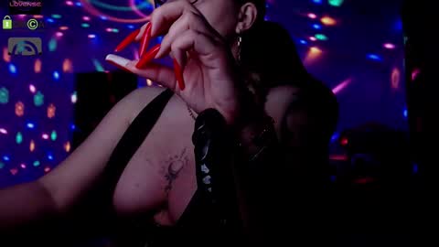 Snapshot of sonyadevon chatting on 02/18/25, 04:15 Sonia online show from 02/18/25, 04:15