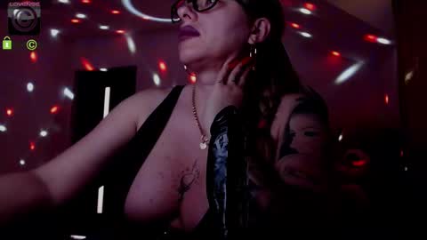 Snapshot of sonyadevon chatting on 02/18/25, 10:49 Sonia online show from 02/18/25, 10:49