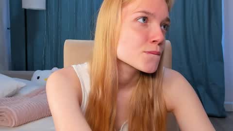 Snapshot of sonyalaviola chatting on 05/09/26, 06:18 Sofia online show from 05/09/26, 06:18