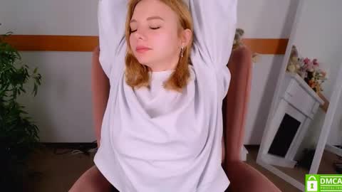 Snapshot of sookonstellita chatting on 10/25/25, 09:09 Litta online show from 10/25/25, 09:09