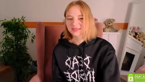 Snapshot of sookonstellita chatting on 11/01/25, 11:07 Litta online show from 11/01/25, 11:07