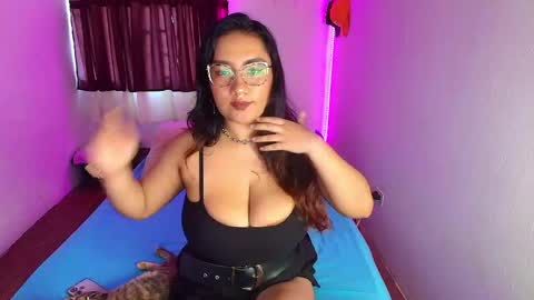 Snapshot of soph_antony chatting on 05/14/26, 10:38 soph_antony online show from 05/14/26, 10:38