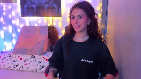 sophie online show from 03/05/25, 05:50