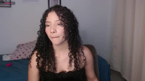 Snapshot of sophi_baby chatting on 09/14/25, 03:38 Sophi baby online show from 09/14/25, 03:38