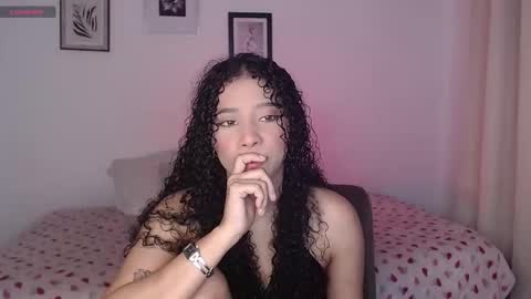 Snapshot of sophi_baby chatting on 10/16/25, 03:07 Sophi baby online show from 10/16/25, 03:07