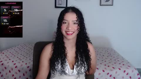 Snapshot of sophi_baby chatting on 11/02/25, 04:04 Sophi baby online show from 11/02/25, 04:04