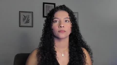 Snapshot of sophi_baby chatting on 02/02/26, 04:33 Sophi baby online show from 02/02/26, 04:33