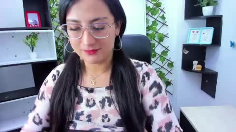 sophi_hardd online show from 04/24/26, 03:03