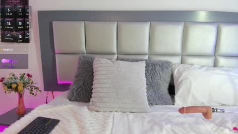 sophi Leone online show from 02/17/26, 09:10