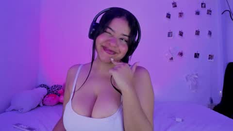 Sofia online show from 01/11/26, 01:38