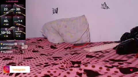 Snapshot of sophi_tay chatting on 03/10/25, 04:38 Sophi Tay online show from 03/10/25, 04:38