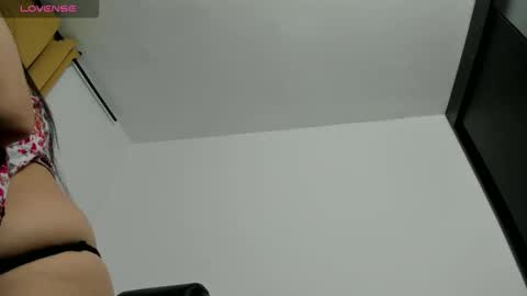 Snapshot of sophia_118 chatting on 11/20/25, 07:24 sophia_118 online show from 11/20/25, 07:24