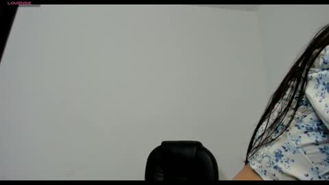 Snapshot of sophia_118 chatting on 11/23/25, 06:30 sophia_118 online show from 11/23/25, 06:30