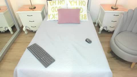 sophia boods online show from 03/03/26, 03:45