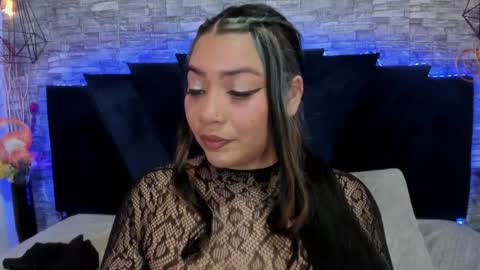 Snapshot of sophia_brunett chatting on 04/01/26, 01:41 Sophia online show from 04/01/26, 01:41