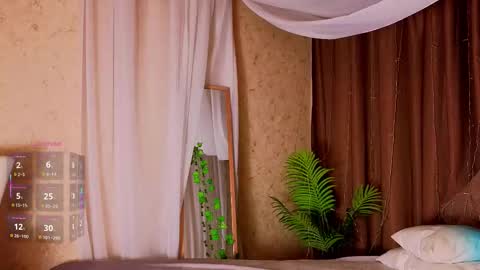 Sophia online show from 10/06/25, 01:25