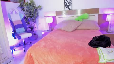Snapshot of sophia_duarte_ chatting on 05/19/26, 11:38 sophia_duarte_ online show from 05/19/26, 11:38