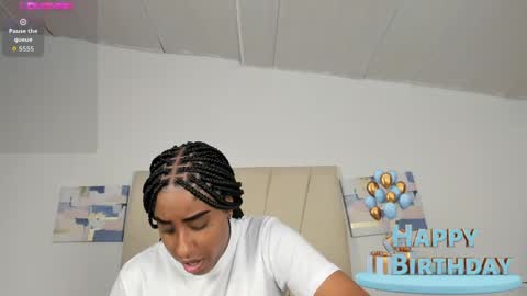 sophia_ebony___ online show from 06/01/26, 12:51