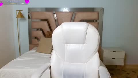 Sophia  online show from 12/06/24, 08:07