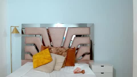 Sophia  online show from 01/07/25, 09:25