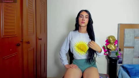 sophia CM online show from 03/27/26, 07:14