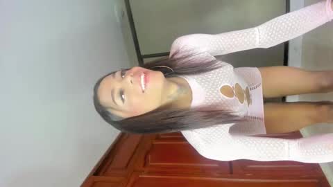 sophia_horny19 online show from 10/21/25, 07:31