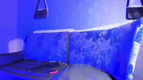 Snapshot of sophia_horny19 chatting on 04/25/26, 08:28 sophia_horny19 online show from 04/25/26, 08:28