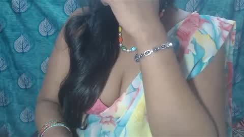 Snapshot of sophia_indian chatting on 01/22/25, 06:41 Sophia Tamil online show from 01/22/25, 06:41
