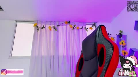 sophia_milano online show from 12/17/24, 12:11