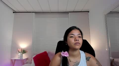  S O P H I A  online show from 04/08/26, 12:05