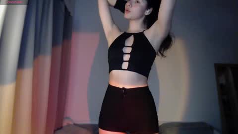 Snapshot of sophia_whispers chatting on 05/20/26, 04:07 Sophia online show from 05/20/26, 04:07
