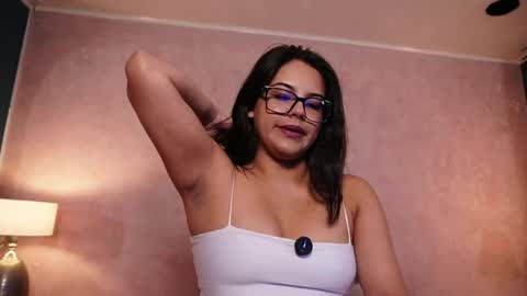 Snapshot of sophia_wilsonn_ chatting on 05/14/26, 11:06 Sofi online show from 05/14/26, 11:06