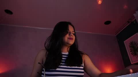 Snapshot of sophia_wilsonn_ chatting on 06/01/26, 11:23 Sofi online show from 06/01/26, 11:23