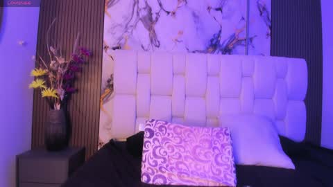 sophiaa10 online show from 04/21/26, 01:42