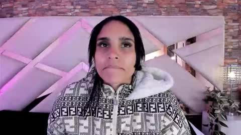 Sophia Paris online show from 12/03/25, 03:36