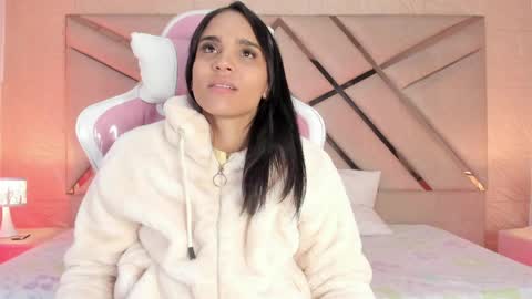 Sophia Paris online show from 04/05/26, 03:26