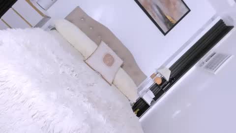 Snapshot of sophiaarmani chatting on 05/27/26, 11:07 sophiaarmani online show from 05/27/26, 11:07
