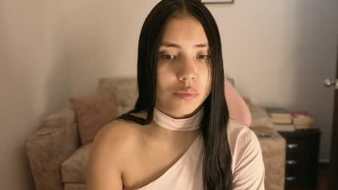 Snapshot of sophiacolemann chatting on 06/03/26, 12:02 sophiacolemann online show from 06/03/26, 12:02