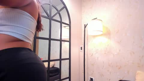 Sophia online show from 05/02/26, 12:10