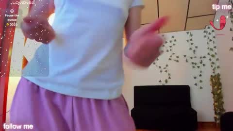 sophiamiller6 online show from 04/24/26, 01:02