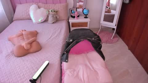    online show from 02/18/25, 11:33