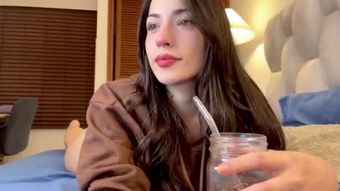 Snapshot of sophiarommie chatting on 03/22/26, 07:23 sophiarommie online show from 03/22/26, 07:23