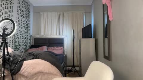 Sophia online show from 01/05/26, 05:27