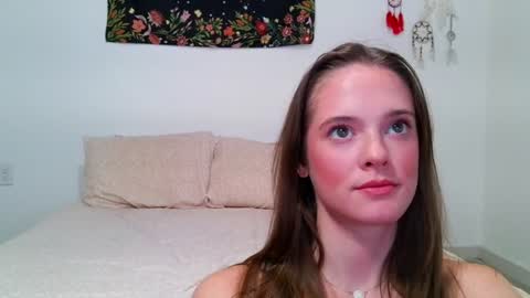 Snapshot of sophiaskyee444 chatting on 06/26/26, 10:58 sophiaskyee444 online show from 06/26/26, 10:58