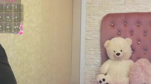 sophiastarr10 online show from 04/17/26, 08:45