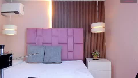   online show from 04/28/26, 12:10