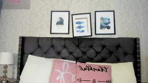 Snapshot of sophie__blare chatting on 05/19/26, 07:09 sophie__blare online show from 05/19/26, 07:09