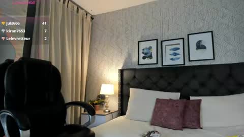 Snapshot of sophie__blare chatting on 06/03/26, 08:03 sophie__blare online show from 06/03/26, 08:03